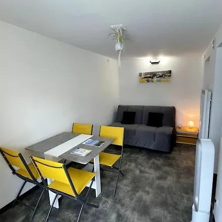 De 25m Carre Refait A Neuf, Proche Tram B Et Fac Pessac