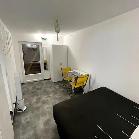 De 25m Carre Refait A Neuf, Proche Tram B Et Fac Apartment *