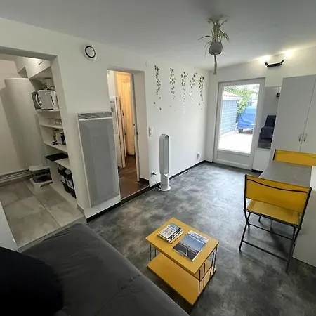 De 25m Carre Refait A Neuf, Proche Tram B Et Fac Pessac