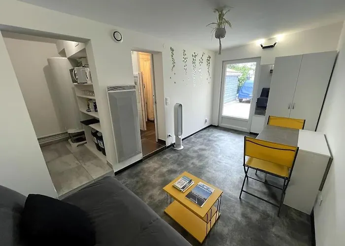 De 25m Carre Refait A Neuf, Proche Tram B Et Fac Pessac